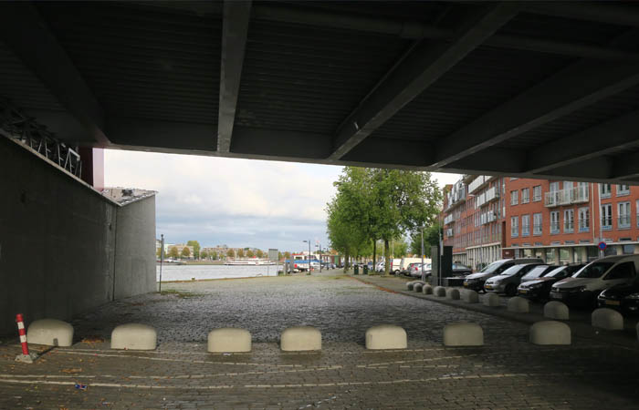 Minder parkeerplek Maaskade